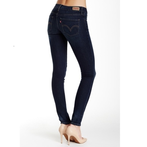 levi 524 skinny jeans